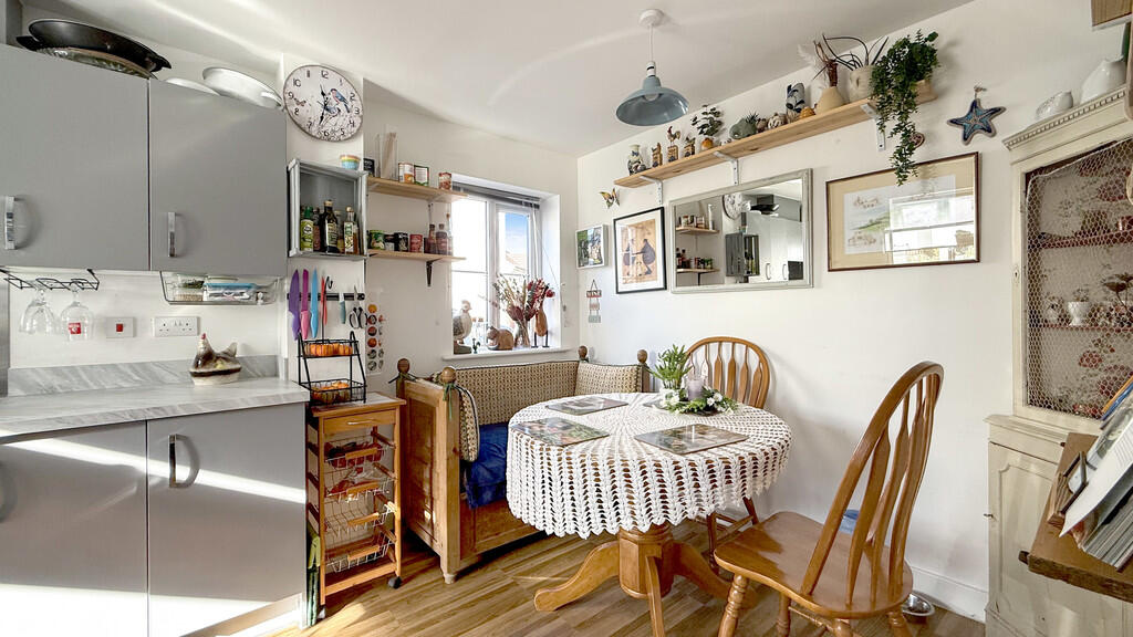 Additional image 4 of Swallows Rise, Westbury