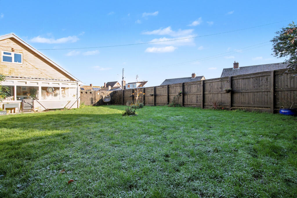 Additional image 19 of Oriel Road, Street