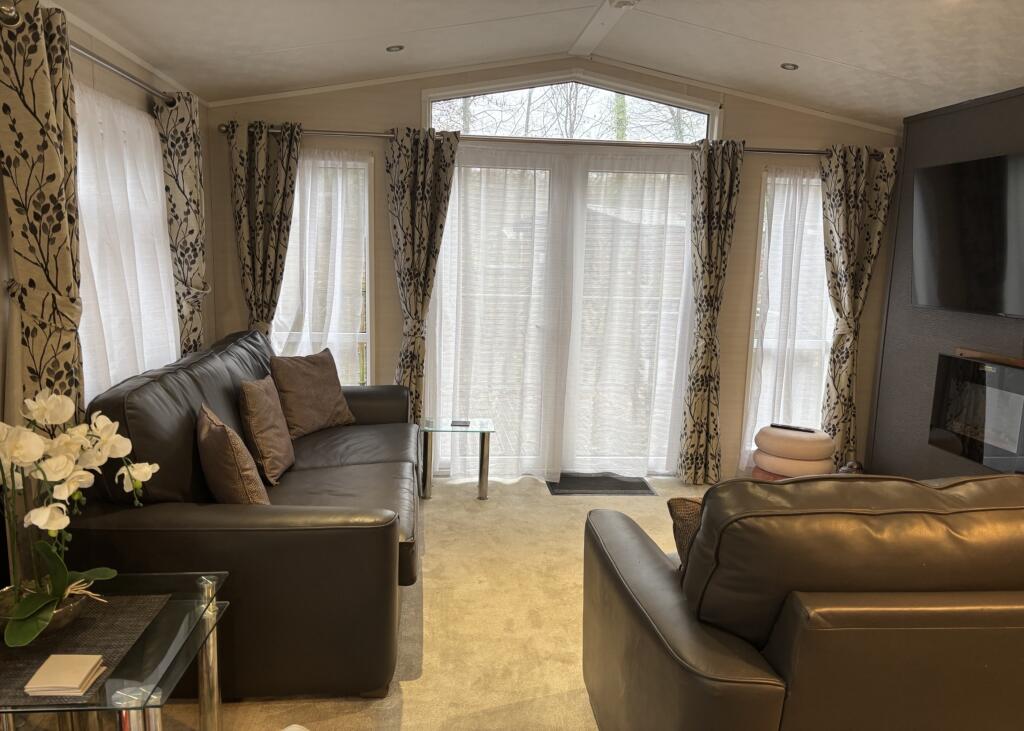 Additional image 2 of Carnaby Stamford, Brokerswood Holiday Park, Westbury, Longleat , Wiltshire, BA13 4EH