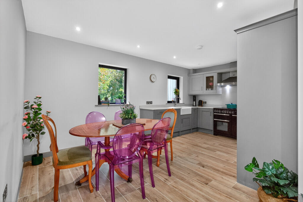 Additional image 6 of MOVE IN FOR CHRISTMAS, Bruton, BA10