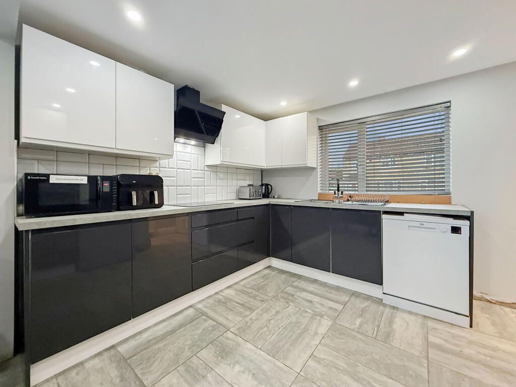 Additional image 4 of Newleaze, Hilperton, BA14