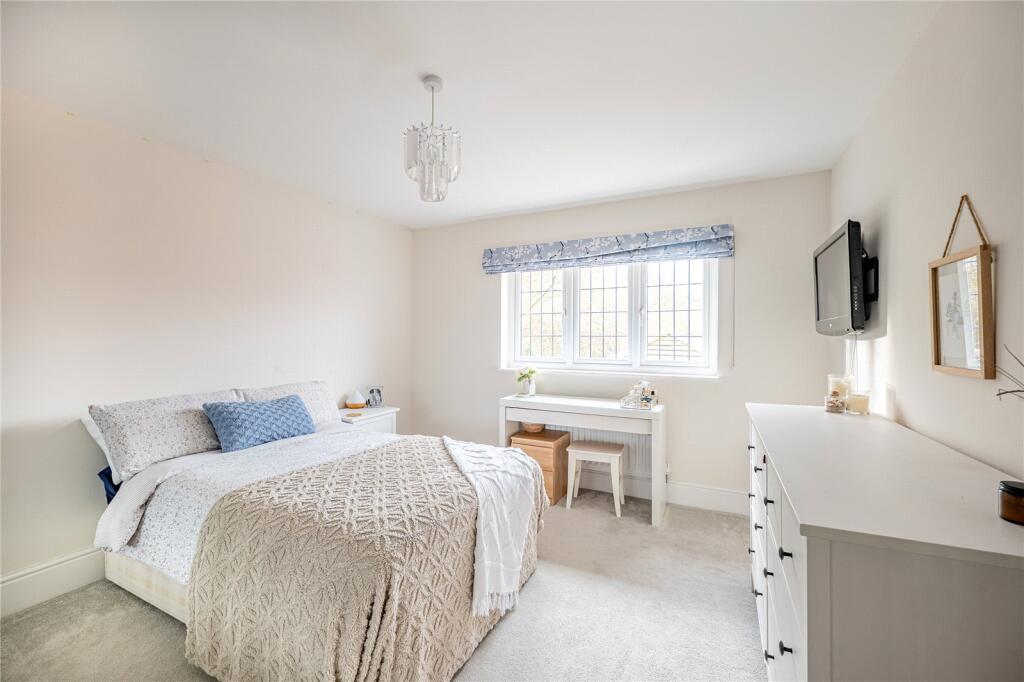 Additional image 9 of Falcon Road, Warminster