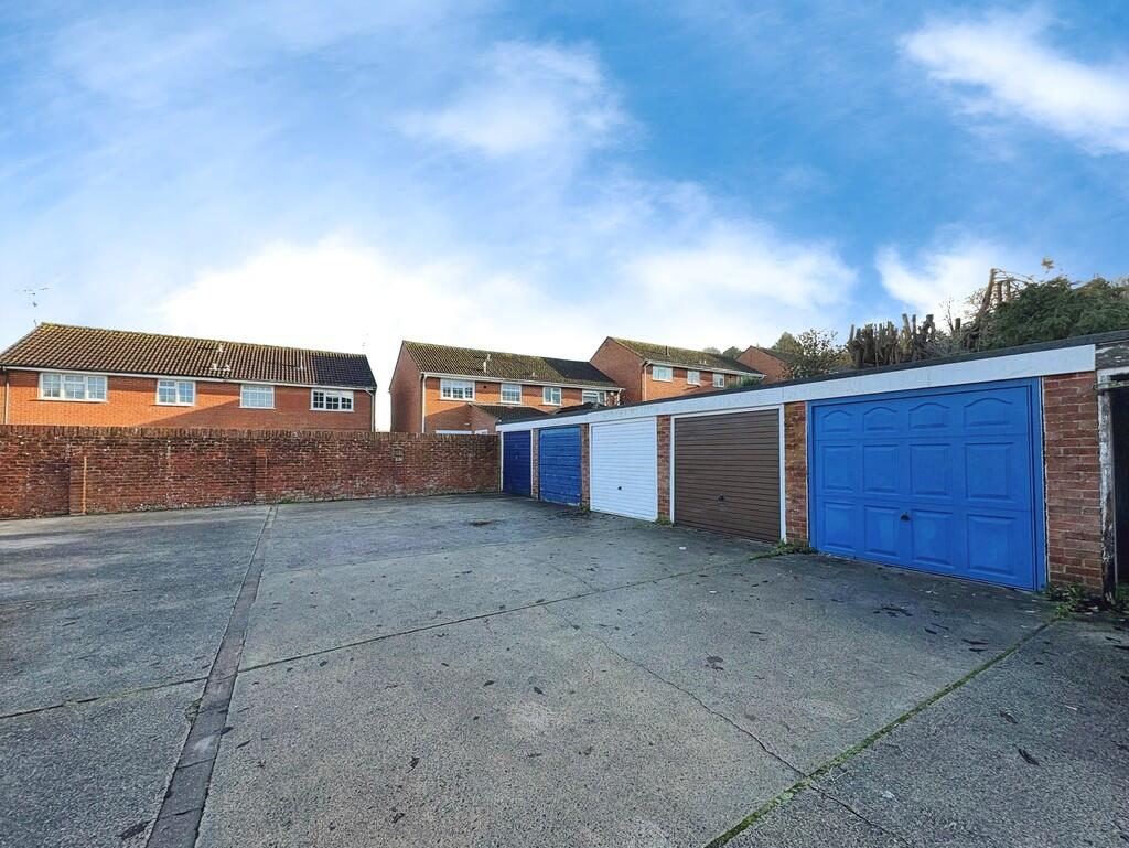 Additional image 23 of Pine Tree Avenue, Yeovil