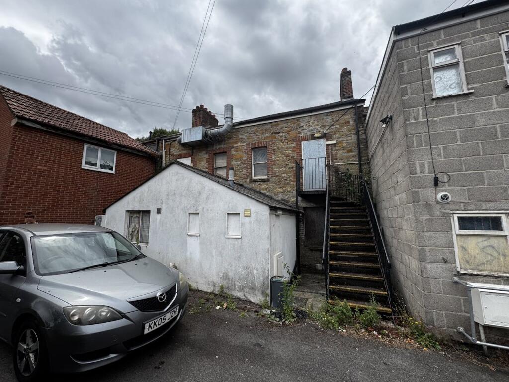 Additional image 4 of 6-7 South Western Terrace, Yeovil, BA20 1NB