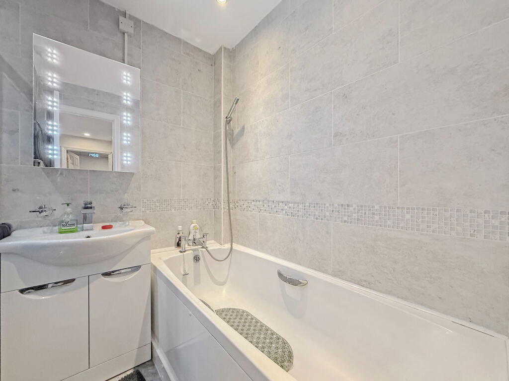 Additional image 11 of Newleaze, Hilperton, BA14