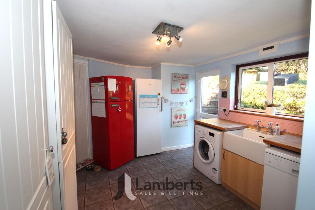 Additional image 5 of Wychwood Drive, Redditch, B97