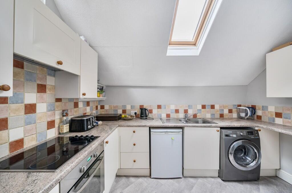 Additional image 10 of 9 High Street, Bruton, BA10 0AB (Incorporating 3 Higher Backway, Bruton, BA10 0DW)