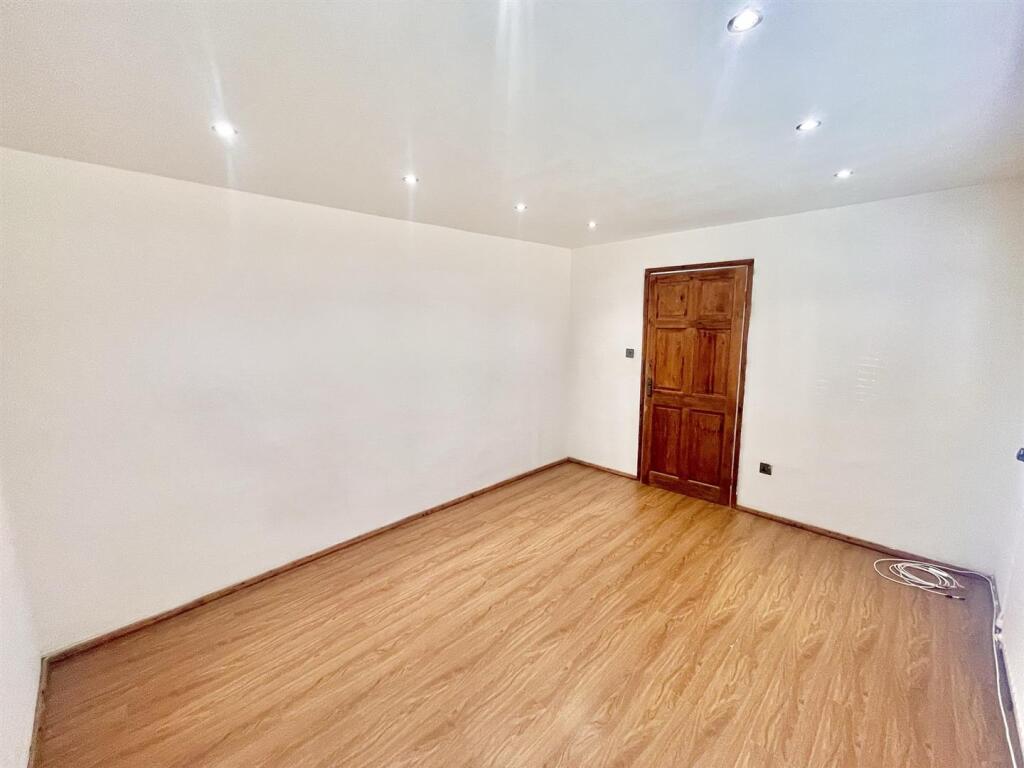 Additional image 12 of Kingsley Avenue, Redditch