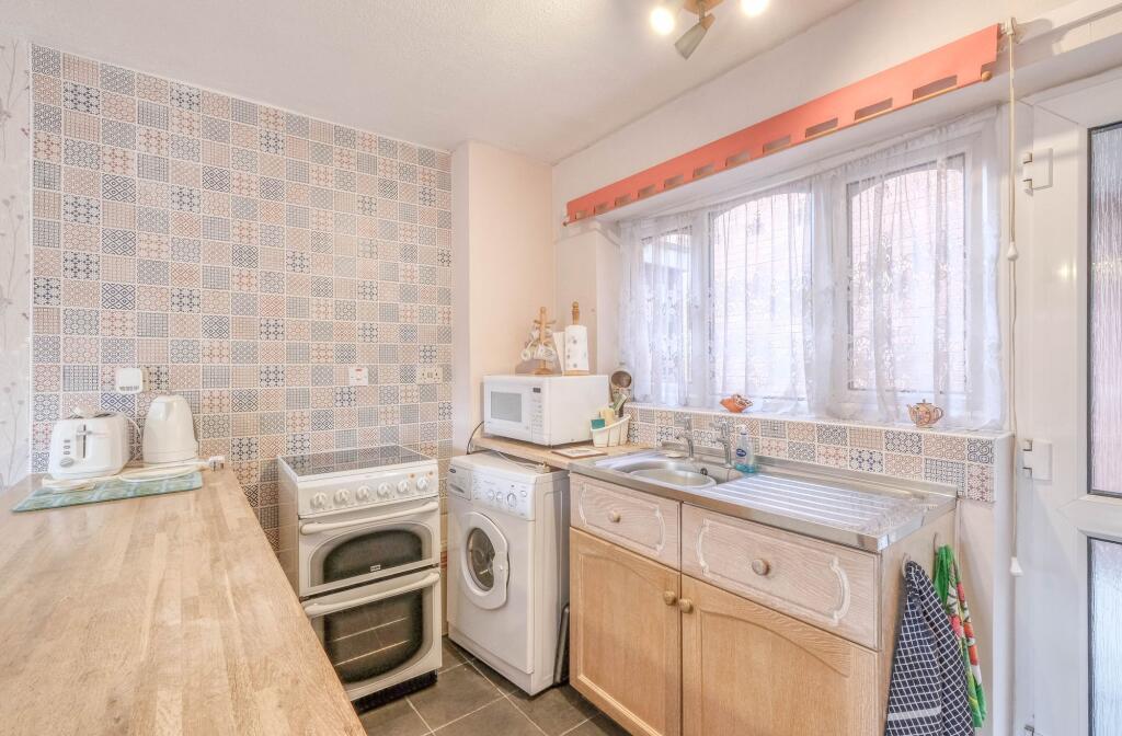 Additional image 4 of Greenlands Avenue, Redditch, B98