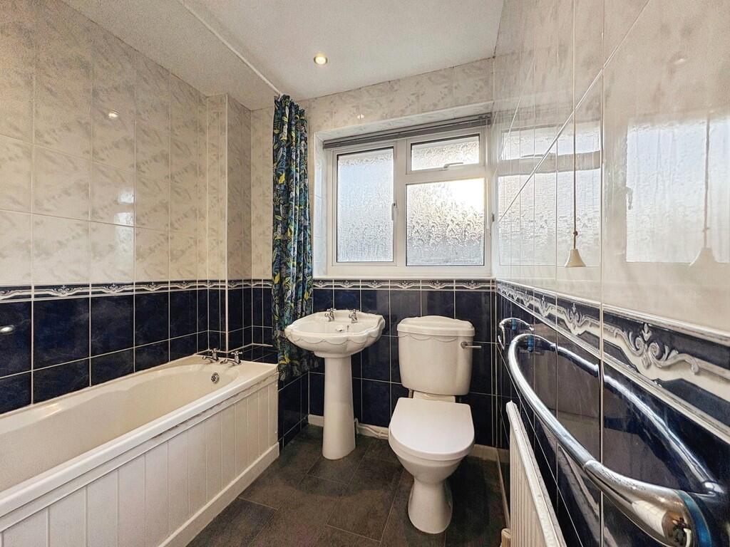 Additional image 9 of Pine Tree Avenue, Yeovil