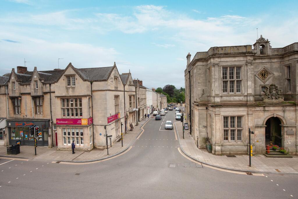 Additional image 15 of 11b Market Place, Warminster, BA12 9AY