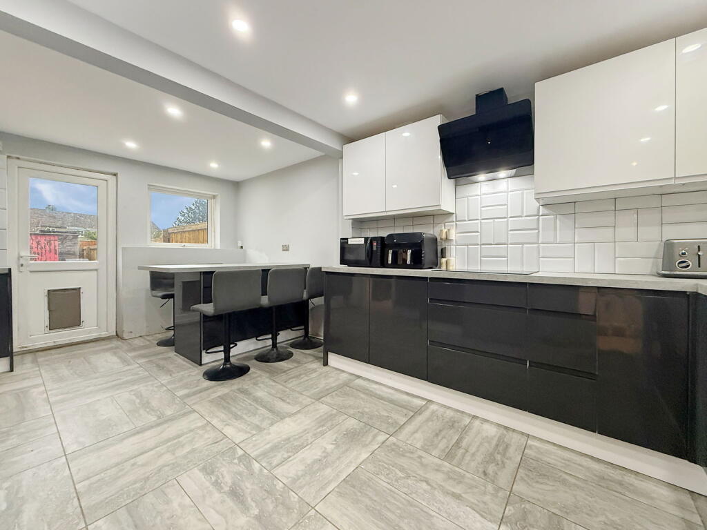 Additional image 21 of Newleaze, Hilperton, BA14