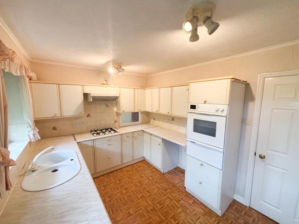 Additional image 4 of Underwood close, Callow Hill B97