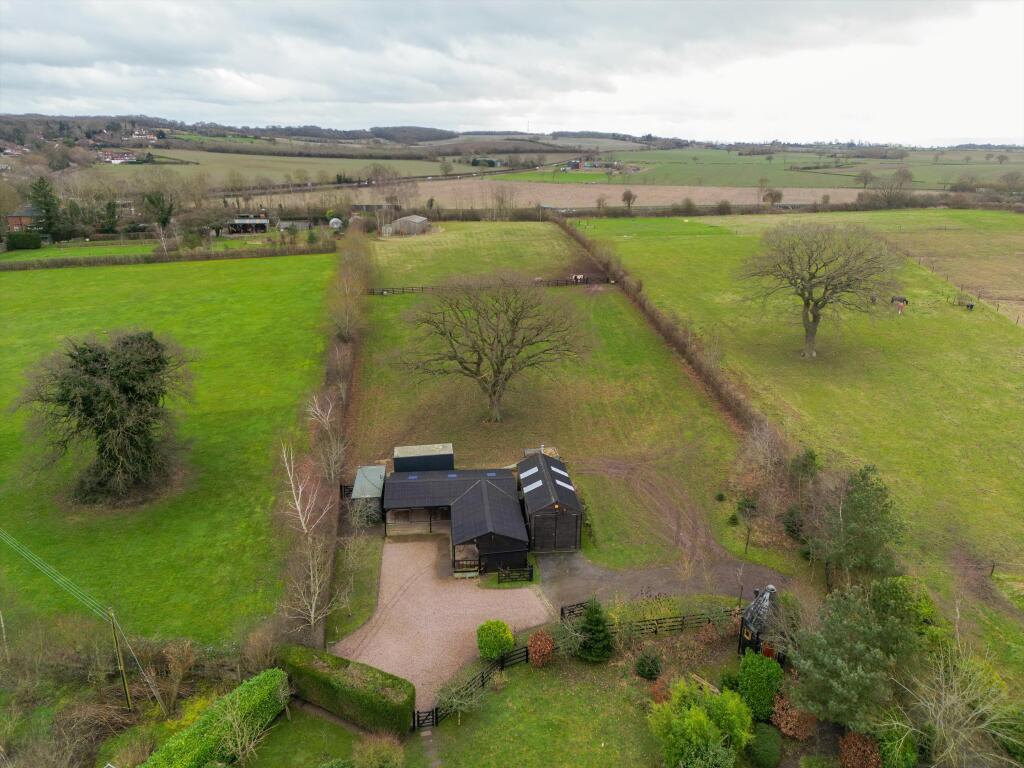 Additional image 2 of The Crescent, Salters Lane, Wootton Wawen, Henley-in-Arden, Warwickshire, B95