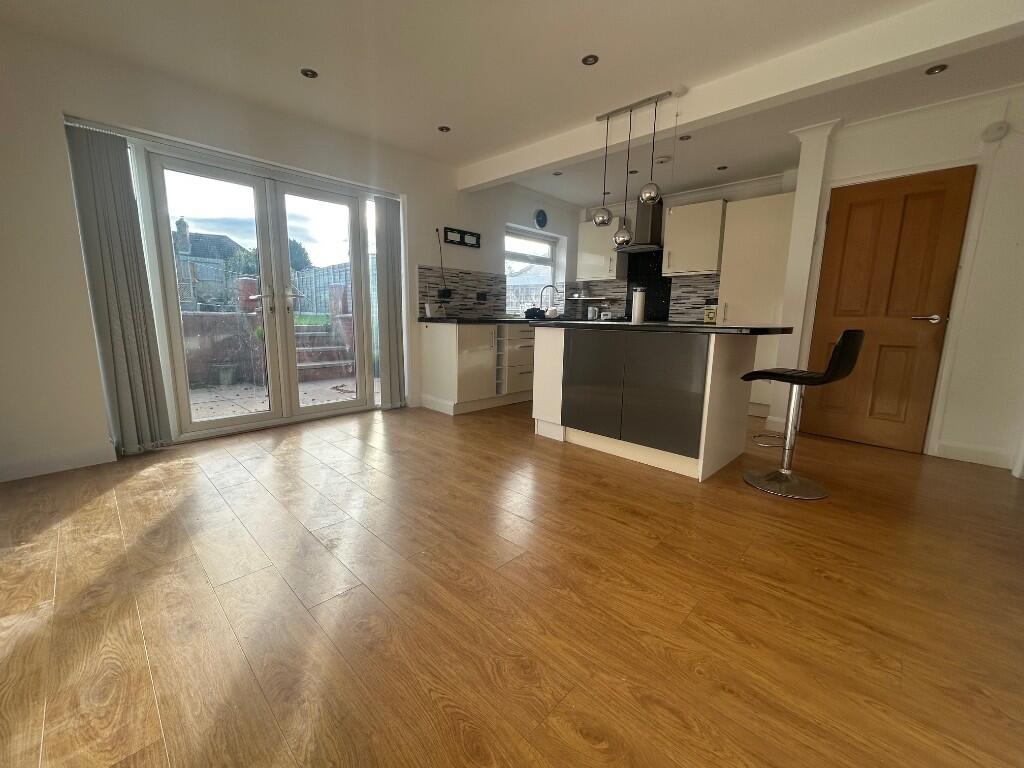 Additional image 3 of Victor Road, Solihull, West Midlands, B92 9DJ