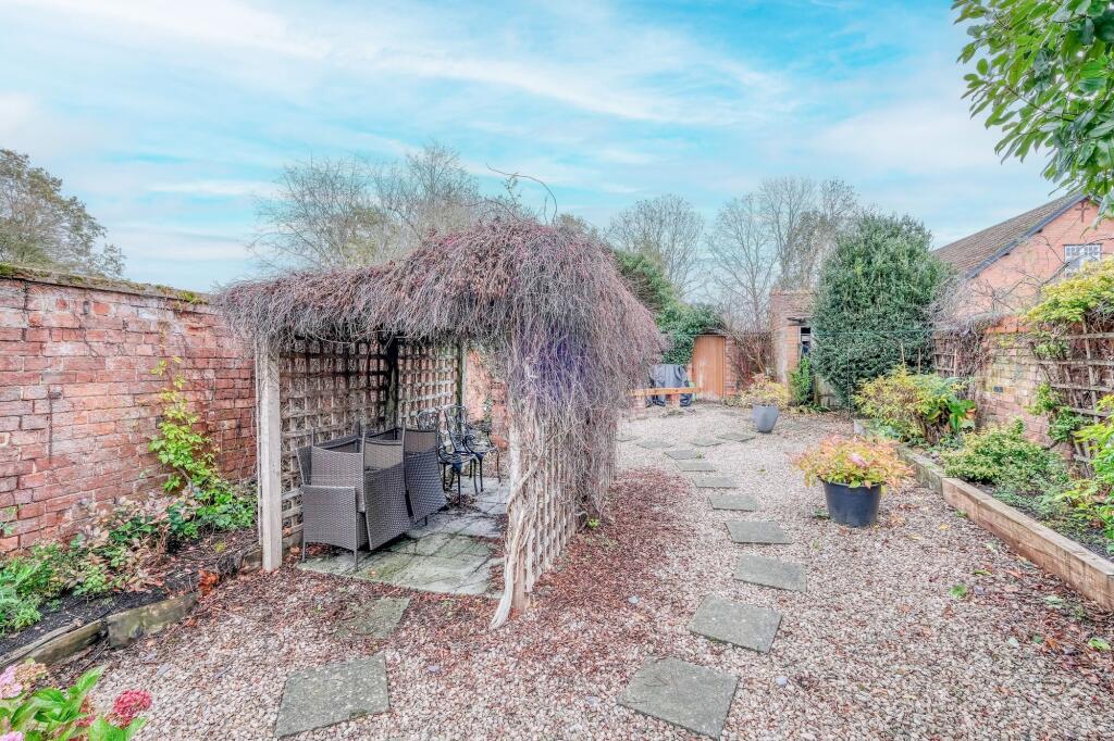 Additional image 8 of High Street, Feckenham, B96