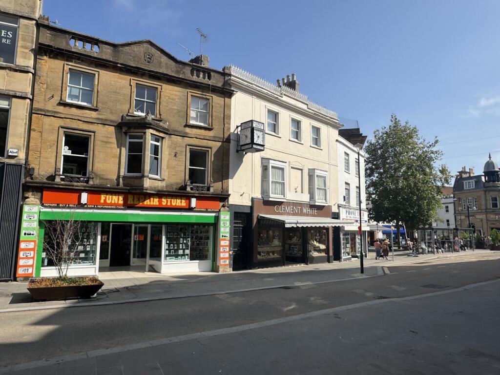 Additional image 4 of 7 High Street, Yeovil, BA20 1RE