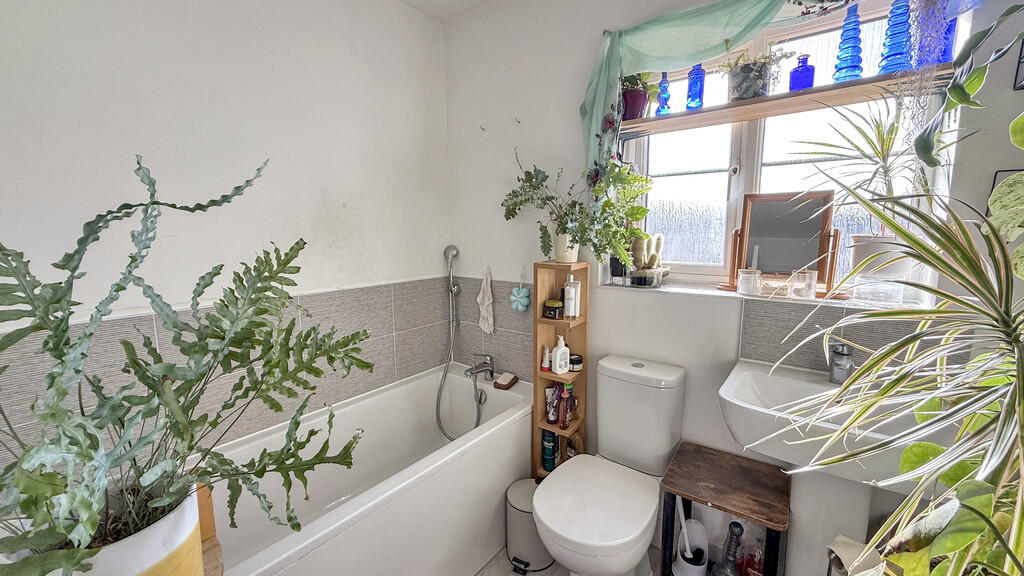 Additional image 11 of Swallows Rise, Westbury