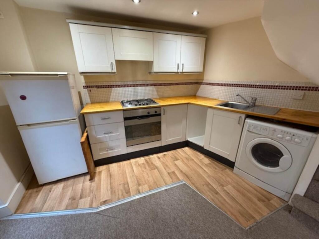 Additional image 4 of Frome