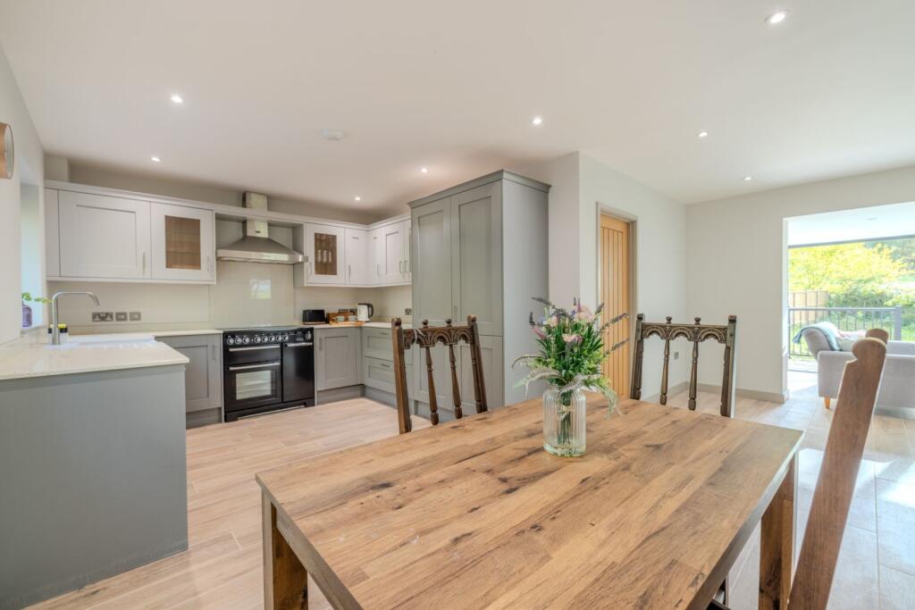 Additional image 3 of MOVE IN FOR CHRISTMAS, Bruton, BA10