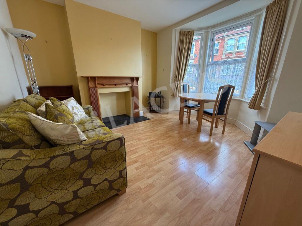 Additional image 3 of Goldcroft, Yeovil, BA21 4DH