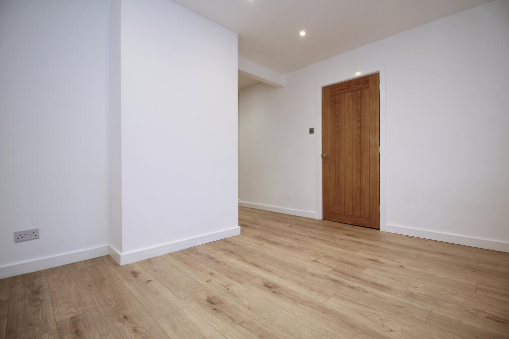 Additional image 6 of Ivythorn Road, Street