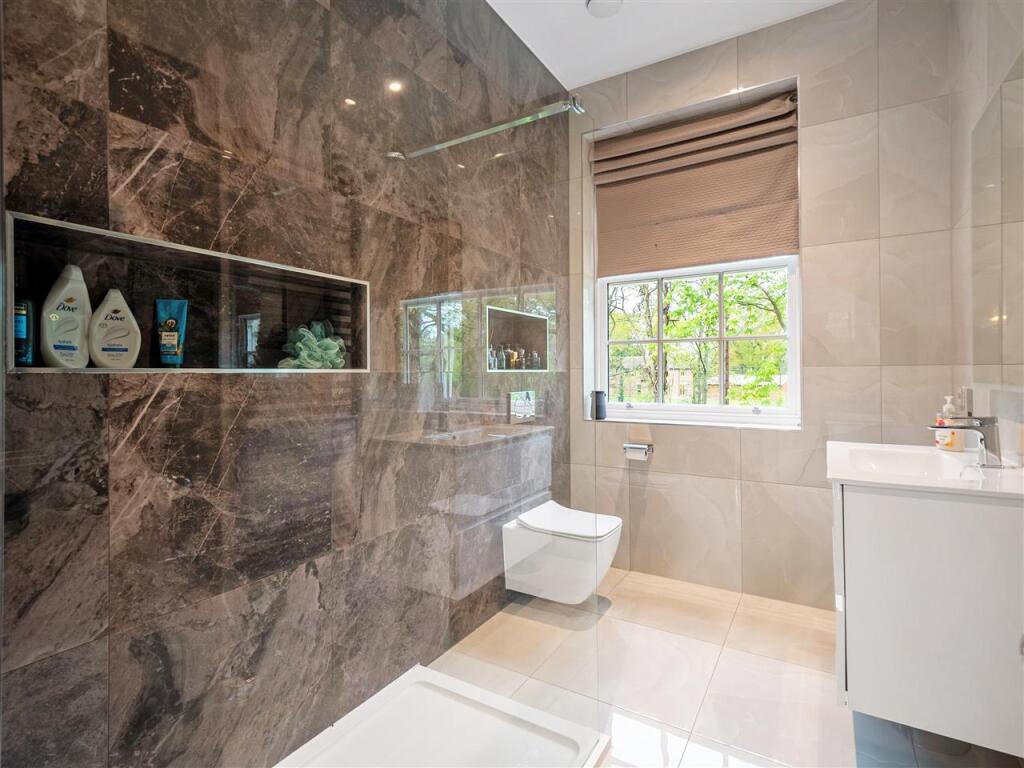 Additional image 28 of Earlswood Court, Leafy Lane, Solihull