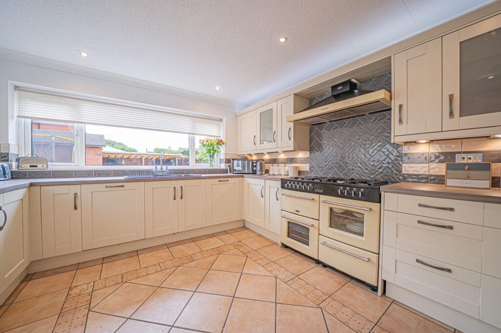 Additional image 4 of Stratford Road, Hockley Heath, B94