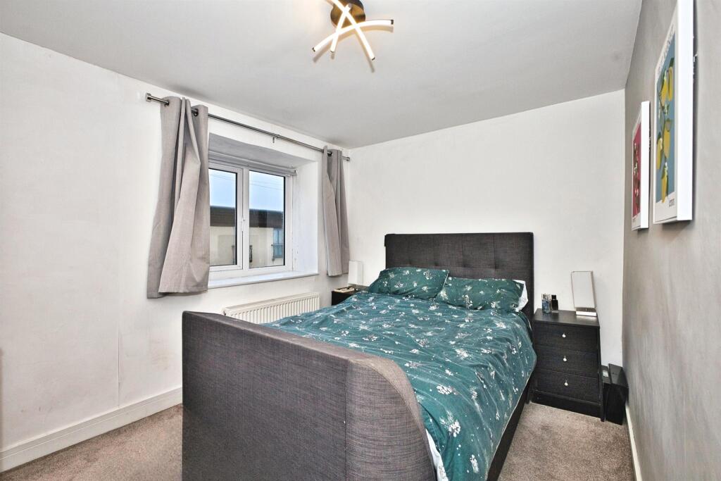 Additional image 4 of Huish, YEOVIL