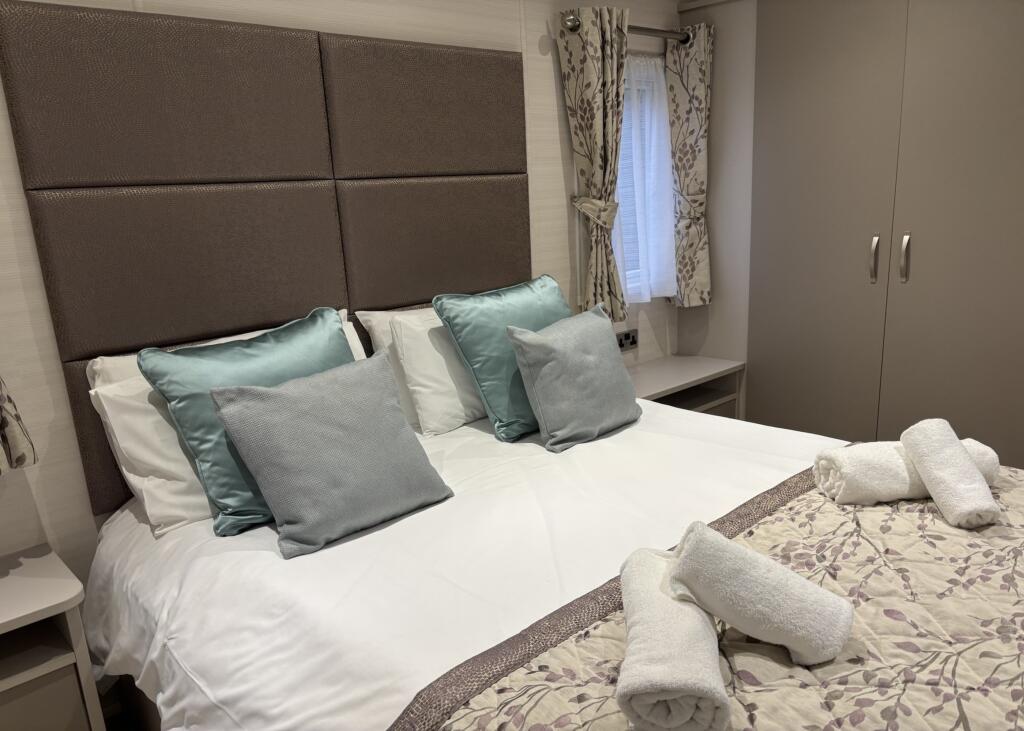 Additional image 8 of Carnaby Stamford, Brokerswood Holiday Park, Westbury, Longleat , Wiltshire, BA13 4EH