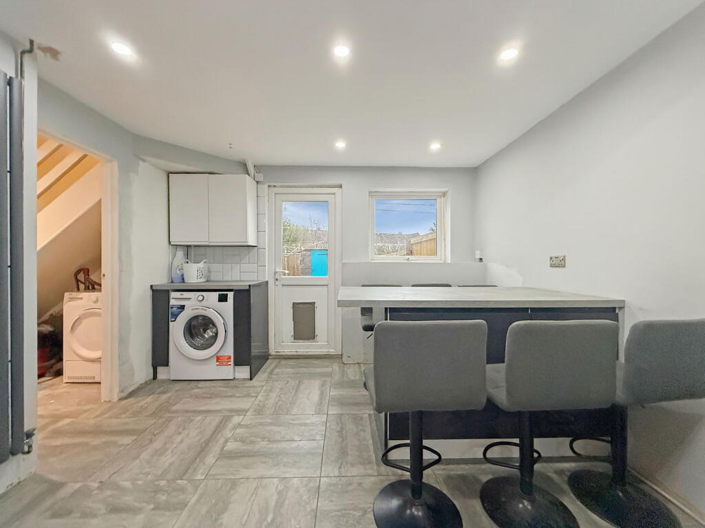 Additional image 22 of Newleaze, Hilperton, BA14