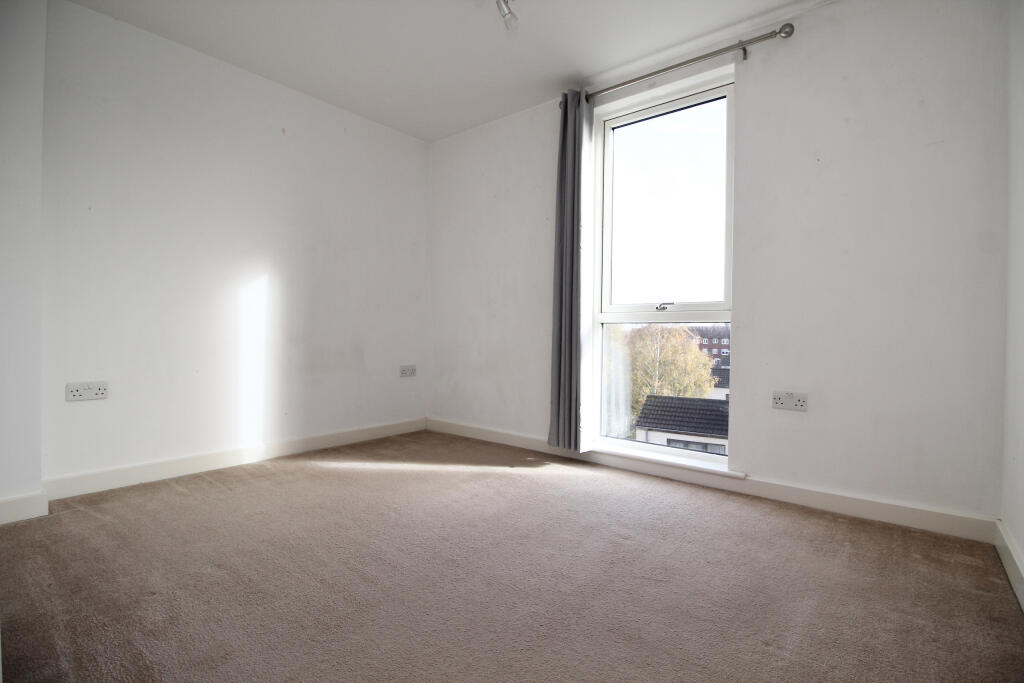 Additional image 8 of Lime Tree Square, Street