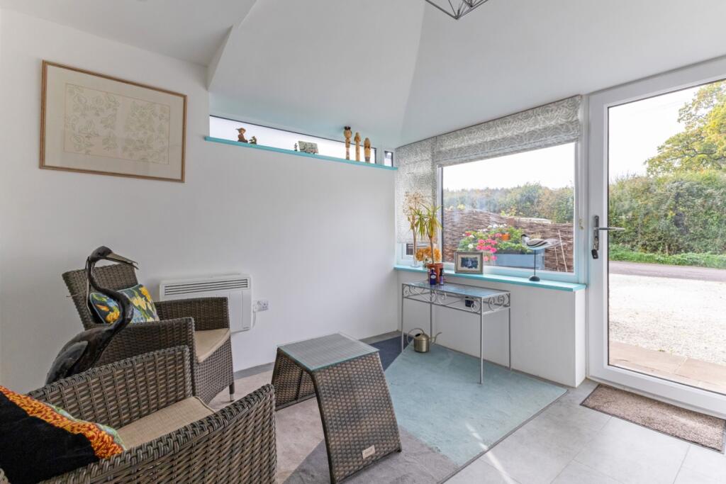 Additional image 8 of Higher Brooks, Street