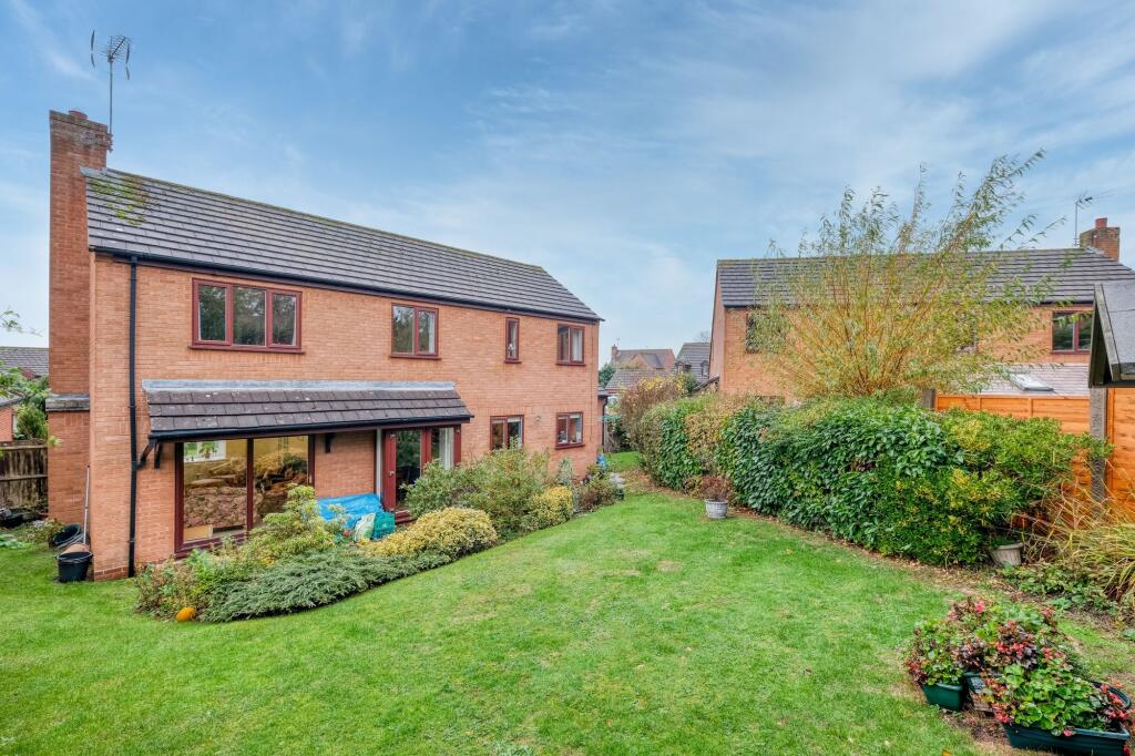 Additional image 10 of Brookfield Close, Hunt End, B97