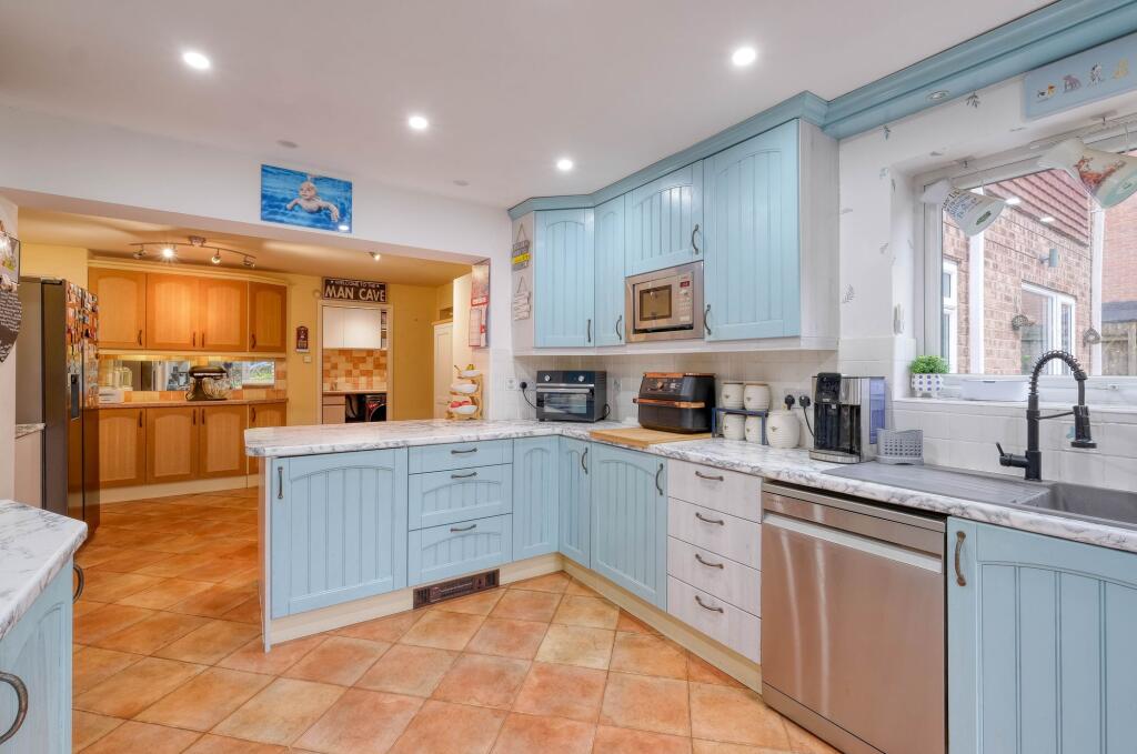 Additional image 8 of Alveston Close, Redditch, B98