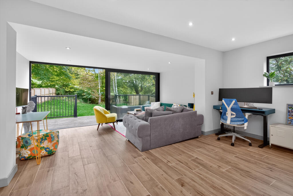 Additional image 8 of MOVE IN FOR CHRISTMAS, Bruton, BA10