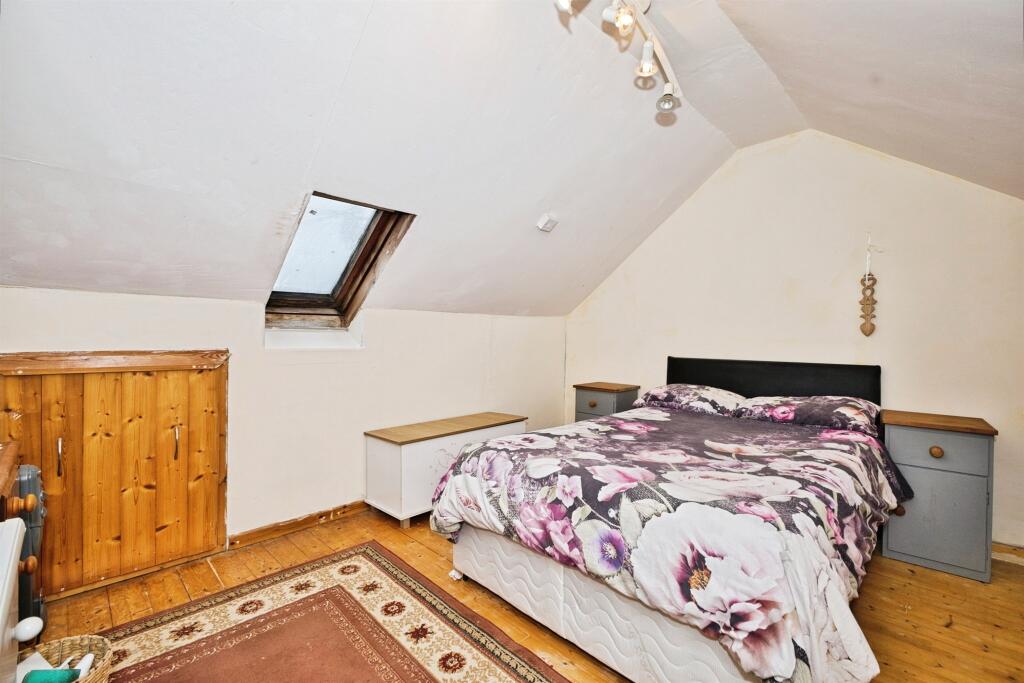 Additional image 9 of Orchard Street, Yeovil