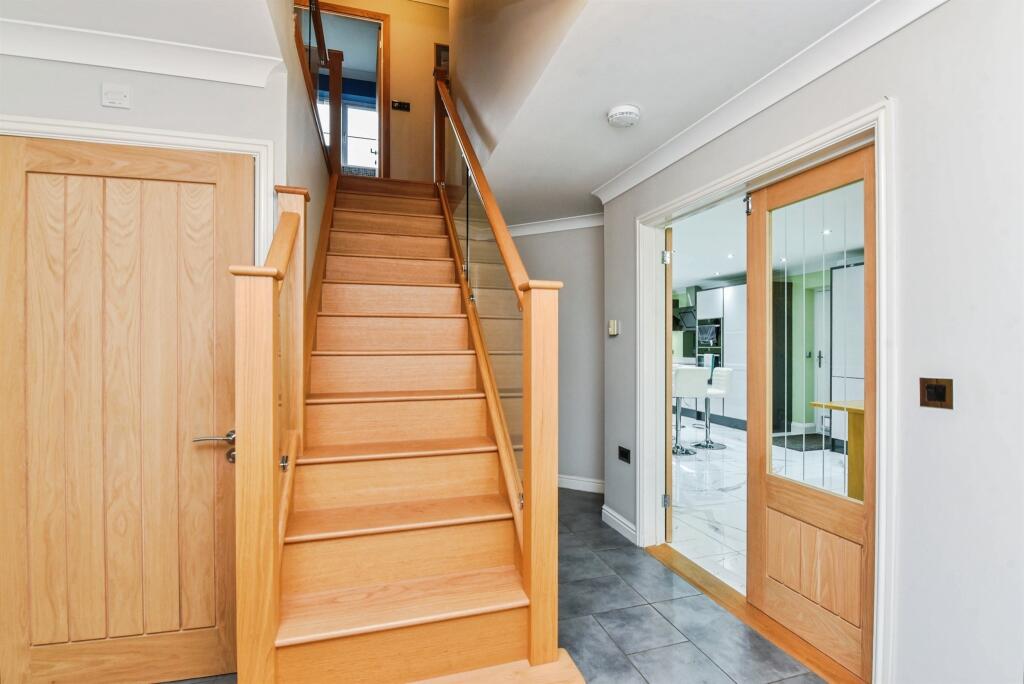 Additional image 17 of Bashkir Road, Westbury