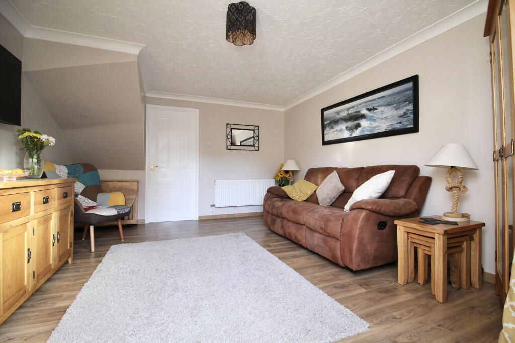 Additional image 5 of Moorland Road, Street