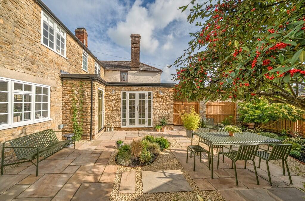 Additional image 13 of Quaperlake Street, Bruton, Somerset, BA10 0HA