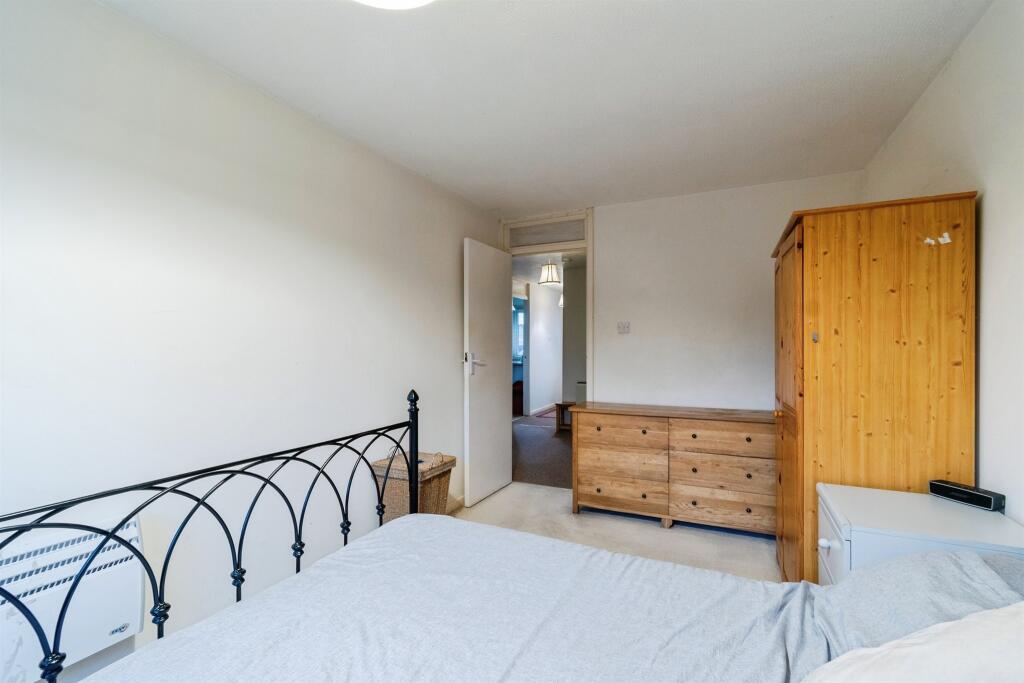 Additional image 19 of Henderson Close, TROWBRIDGE