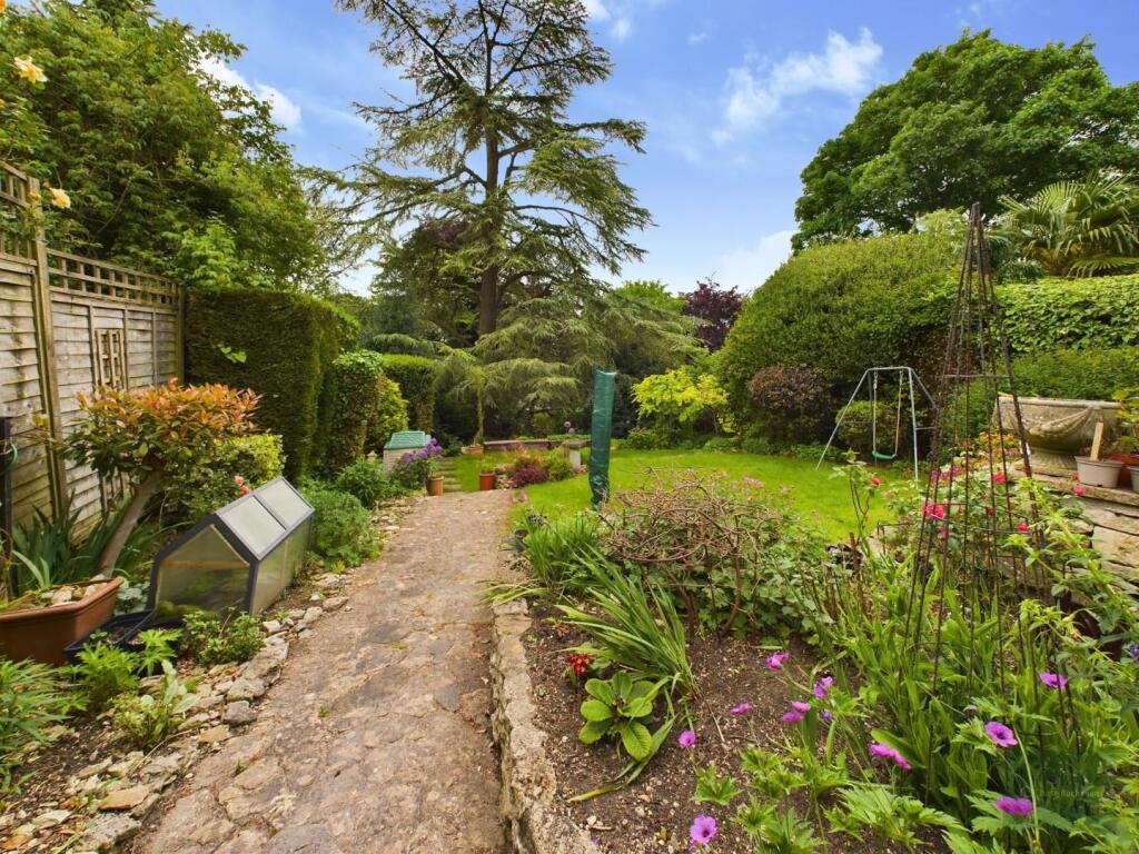 Additional image 13 of Priory Park, Bradford-On-Avon