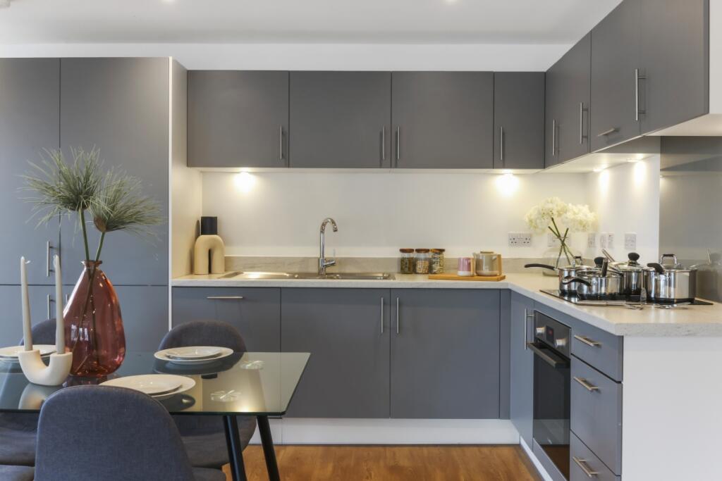 Additional image 5 of Stothert Avenue