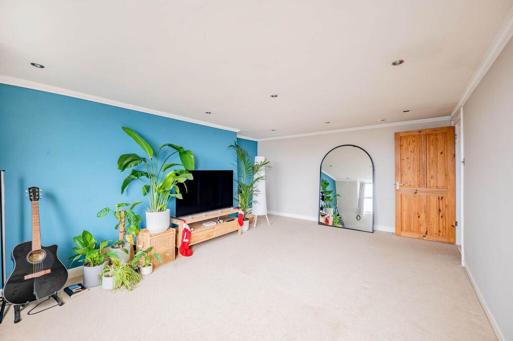 Additional image 6 of Camden Crescent