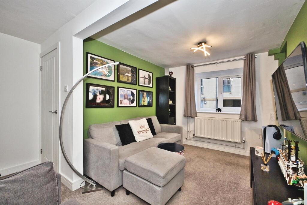 Additional image 10 of Huish, YEOVIL