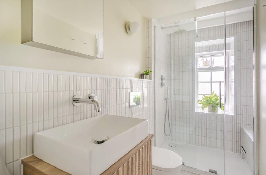 Additional image 12 of Quaperlake Street, Bruton, Somerset, BA10 0HA