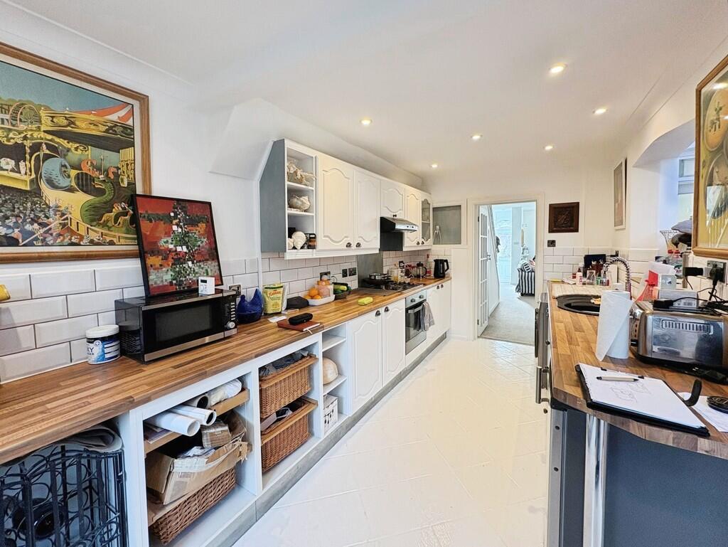 Additional image 18 of Woodland Grove, Yeovil