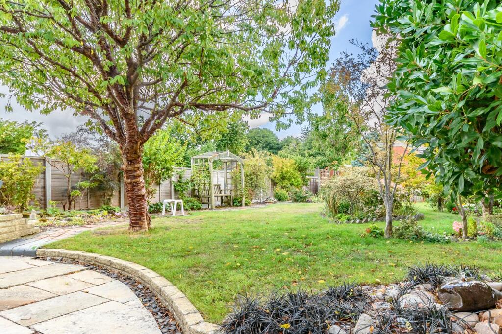 Additional image 21 of Meadow Road, Henley-in-Arden, B95