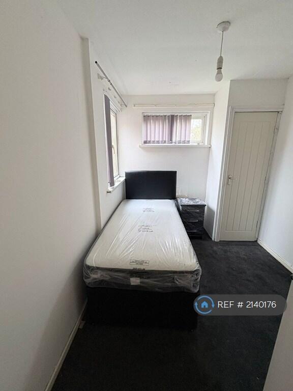 Additional image 3 of Kilpeck Close, Redditch, B98