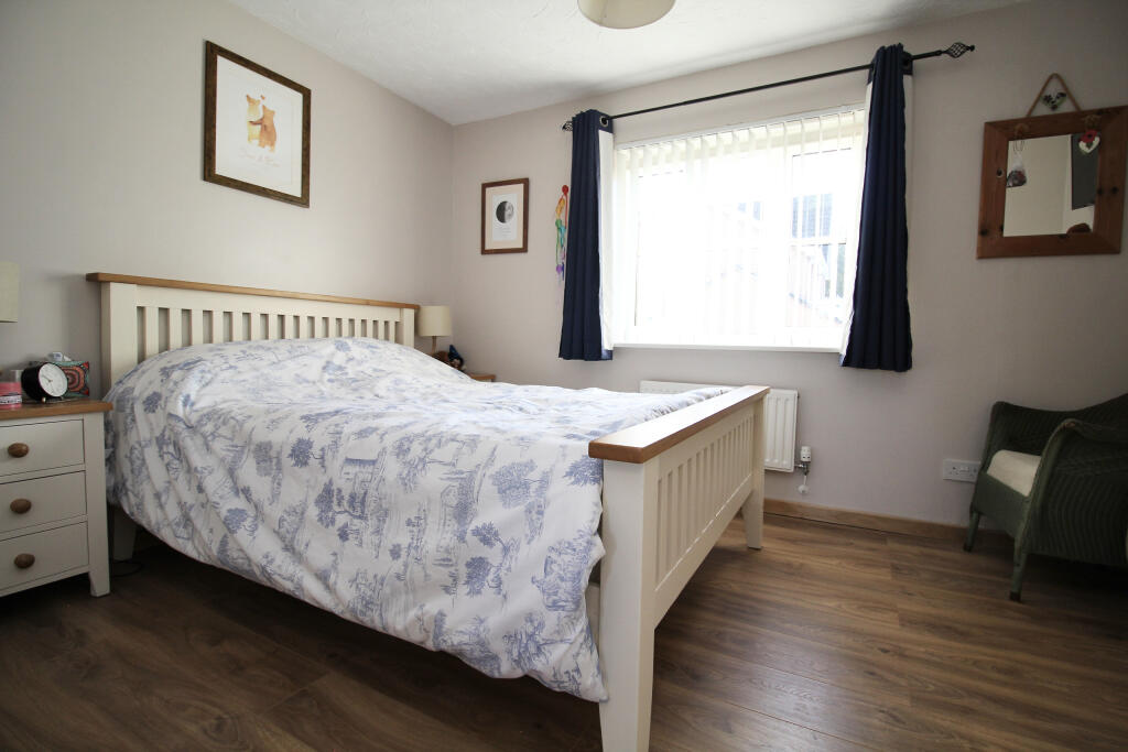 Additional image 9 of Moorland Road, Street